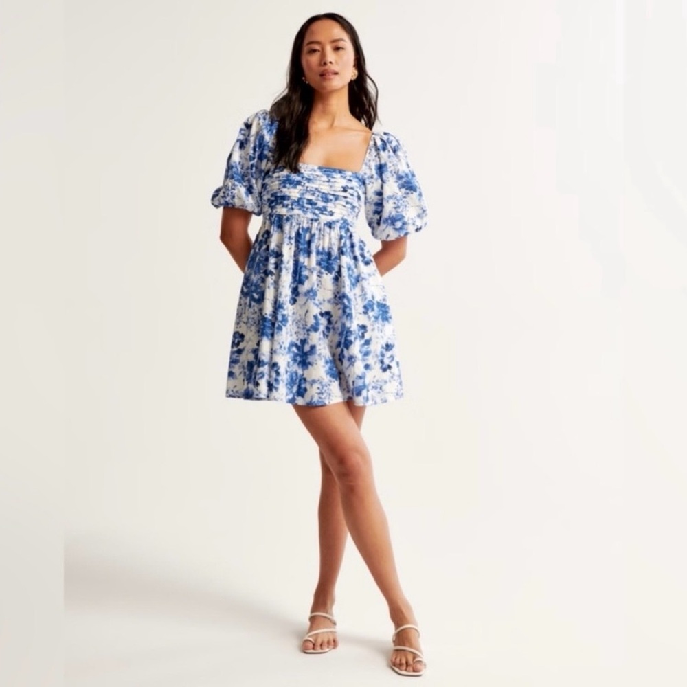 Abercrombie & Fitch Emerson White and Blue Puff Sleeve Mini Dress